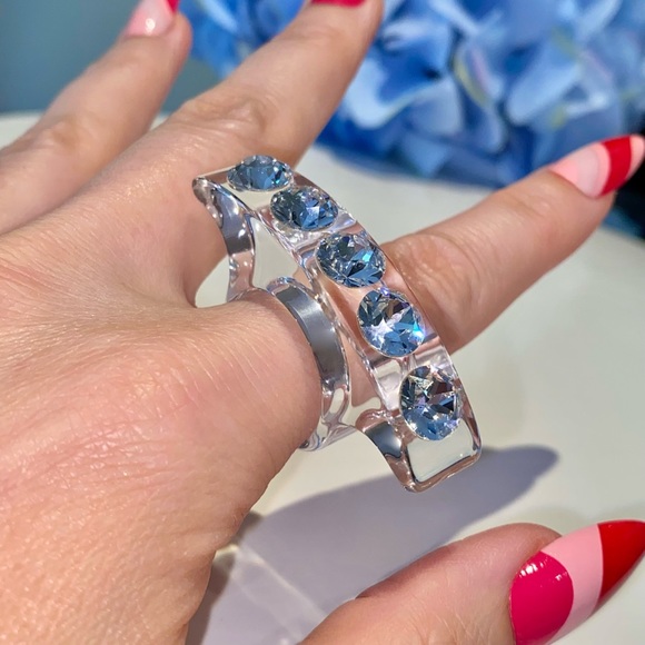 Clear Acrylic statement ring embellished with genuine crystals, cocktail ring - Picture 5 of 12